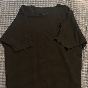 Black Ribbed Short-Sleeve Knit Top